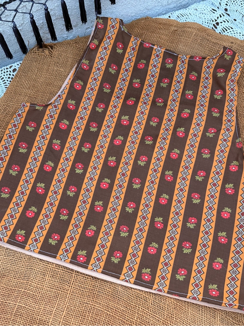 Handmade vintage fabric -Embroidered top - Picture 2 of 8